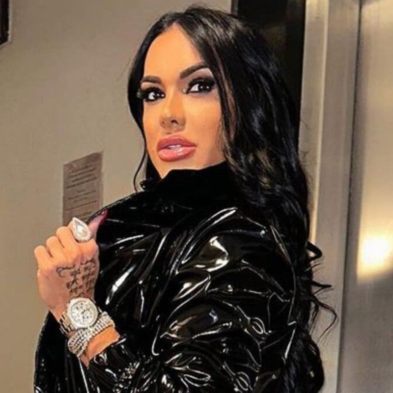 Kamila Simioni — Inibe One